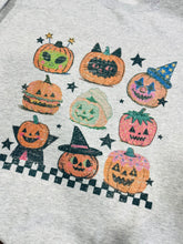 Load image into Gallery viewer, Costume Pumpkins
